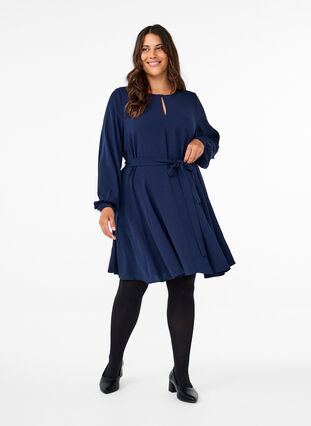 ZizziLangärmliges Kleid mit Bindegürtel, Navy Blazer, Model image number 2