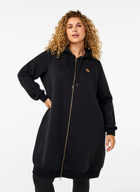 Lange gesteppte Sportstrickjacke mit Reißverschluss, Black, Model