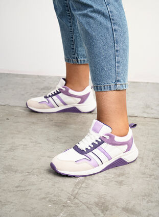 ZizziSneakers mit weiter Passform, White Purple, Image image number 0