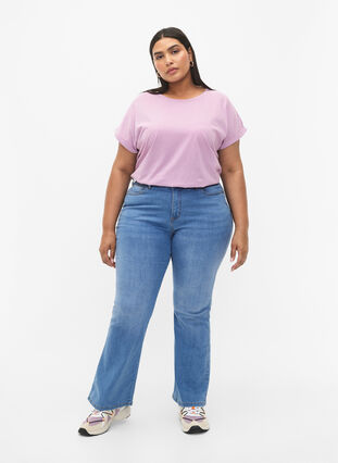 Zizzi Kurzärmeliges T-Shirt aus einer Baumwollmischung, Lavender Mist, Model image number 2