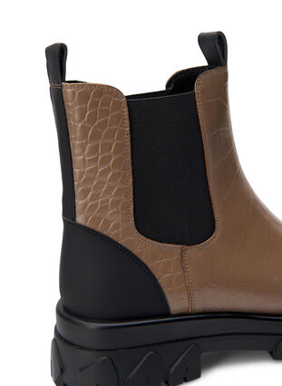 ZizziExtra-Weite – Croco Chelsea-Stiefel aus Leder, Pine Bark, Packshot image number 3