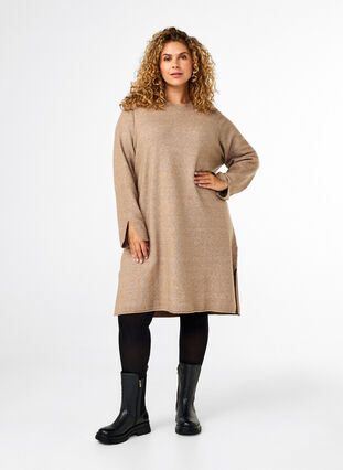 ZizziStrickkleid mit Rundhalsausschnitt und Schlitz, Desert Taupe Mel., Model image number 2