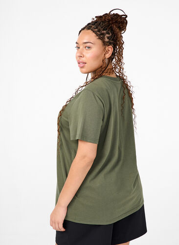 Zizzi Basic-T-Shirt aus Baumwolle mit Rundhalsausschnitt, Thyme, Model image number 1