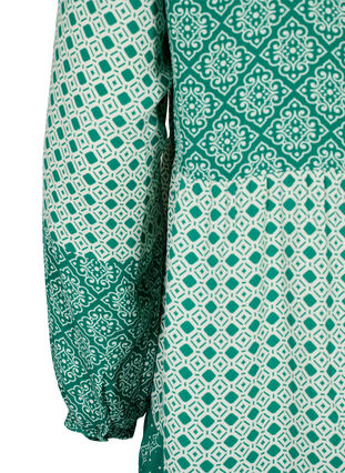 ZizziA-förmiges Kleid mit Mustern und Schnittlinien, Green AOP, Packshot image number 3