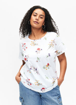 Zizzi T-Shirt aus Bio-Baumwolle mit Blumendruck, Bright W. AOP Flower, Model image number 0