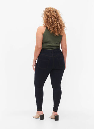 ZizziSuper Slim Amy Jeans mit hoher Taille, Tobacco Un, Model image number 1