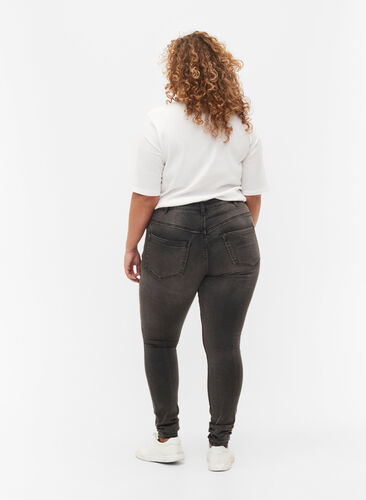 ZizziSuper Slim Amy Jeans mit hoher Taille, Dark Grey Denim, Model image number 1