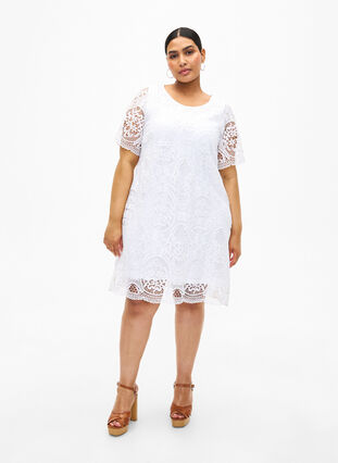 Zizzi Partykleid aus Spitze mit kurzen Ärmeln, Bright White, Model image number 2