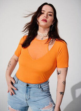 Zizzi Eng anliegende Bluse mit V-Ausschnitt und Mesh-Detail, Vibrant Orange, Image image number 0
