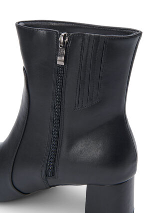 ZizziExtra-Weite - Knöchenstiefel aus Leder mit Absatz, Black, Packshot image number 4