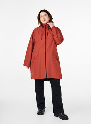 ZizziRegenjacke mit Taschen und Kapuze, Chili Oil, Model image number 3