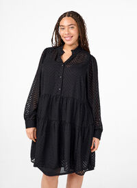 Strukturiertes kurzes Kleid mit Rüschenkragen, Black, Model