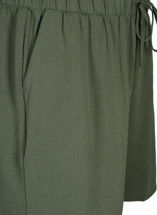 Zizzi Kurze Hose mit Taschen und elastischem Bund, Thyme, Packshot image number 2