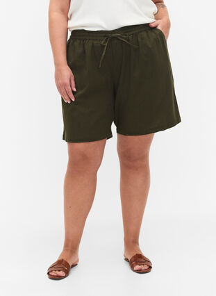 Zizzi Lockere Shorts aus einer Baumwollmischung mit Leinen, Forest Night, Model image number 2