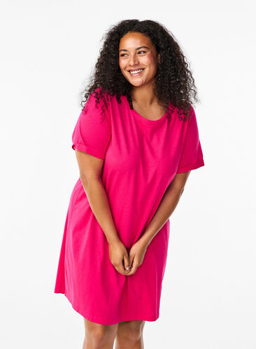 Zizzi T-Shirt-Kleid aus Baumwolle, Bright Rose, Model image number 0