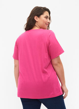 Zizzi FLASH - T-Shirt mit V-Ausschnitt, Raspberry Rose, Model image number 1