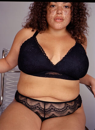 ZizziSpitze Bralette mit Rückendetail, Black, Image image number 0