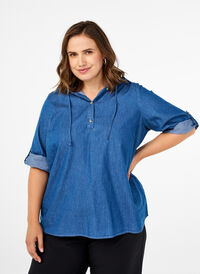 Jeansbluse mit Kapuze, Medium Blue Denim, Model