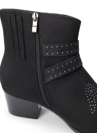 ZizziExtra-Weite - Stiefelette mit Nieten und Schnallen, Black, Packshot image number 4