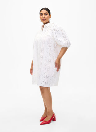 Hemdkleid aus Baumwolle mit Lochstickerei, Off White, Model image number 2