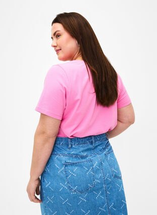 Zizzi Einfarbiges basic T-Shirt aus Baumwolle, Rosebloom, Model image number 1