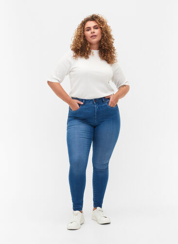 ZizziSuper Slim Amy Jeans mit hoher Taille, Light blue, Model image number 0