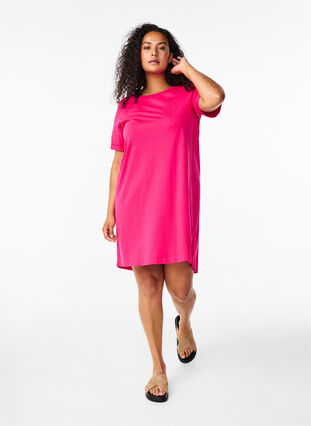 Zizzi T-Shirt-Kleid aus Baumwolle, Bright Rose, Model image number 2