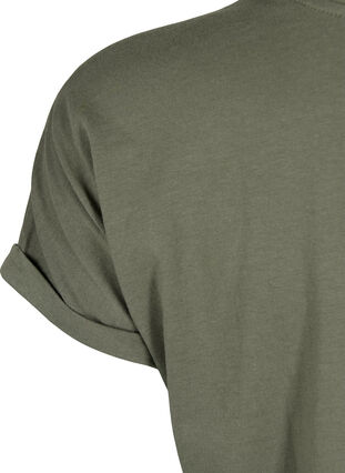 Zizzi Kurzärmeliges T-Shirt aus einer Baumwollmischung, Dusty Olive, Packshot image number 3