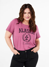 T-Shirt aus Baumwolle mit Textmotiv, Malaga W. ALASKA, Model