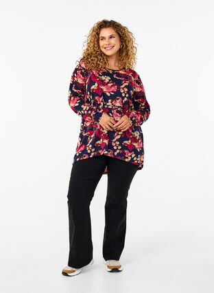 Zizzi Bluse mit Blumenmuster und langen Ärmeln, Ev. Blue Rose Fl.AOP, Model image number 2