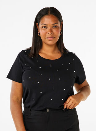 Zizzi Baumwoll-T-Shirt mit Strasssteinen, Black, Model image number 0